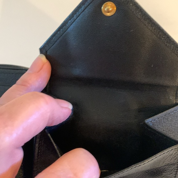 Beautiful YSL Wallet Unisex!! - Picture 4 of 16